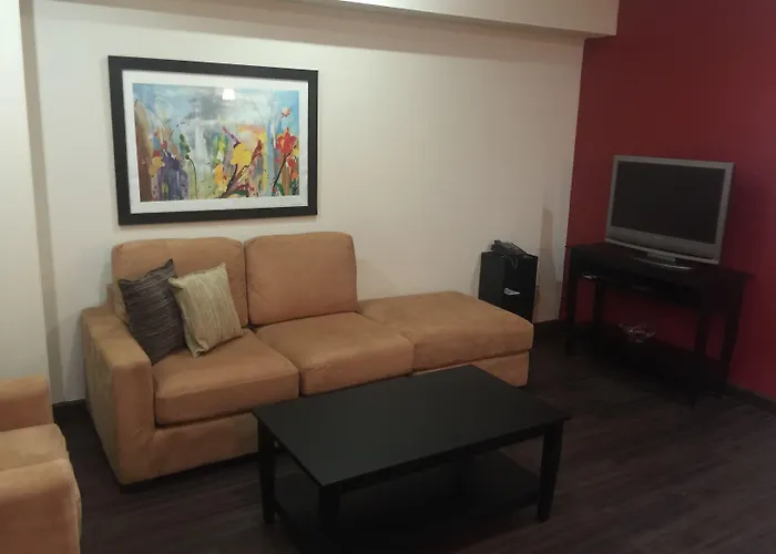 酒店 St Isidro Corporate Housing & Wellness Center 4*