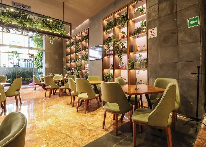 酒店 St Isidro Corporate Housing & Wellness Center 4*