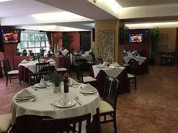 酒店 St Isidro Corporate Housing & Wellness Center 4*